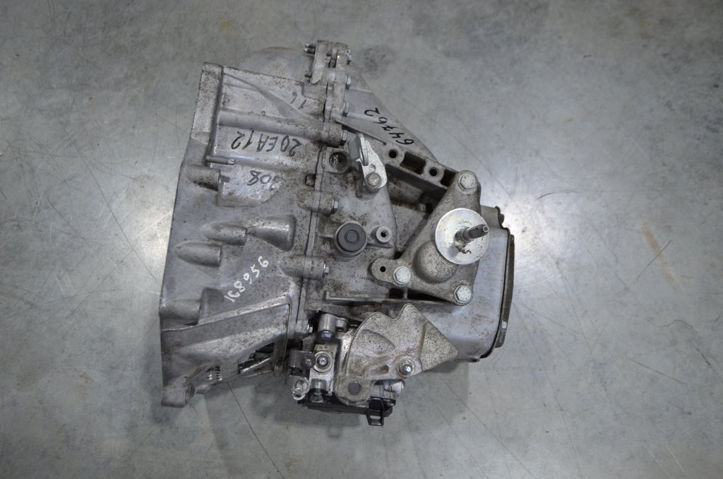 20EA12 МКПП (механическая коробка переключения передач) Peugeot 308 2007> 0г. (OEM 20EA12) 20EA12 МКПП (механическая коробка переключения передач) Peugeot 308 2007> 0г. (OEM 20EA12)