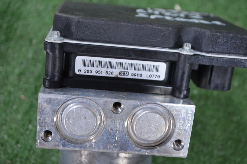 0265951520 Блок АБС ABS Mercedes Benz Sprinter 906 3.0cdi 2008г. (OEM 0265951520) 0265951520 Блок АБС ABS Mercedes Benz Sprinter 906 3.0cdi 2008г. (OEM 0265951520)