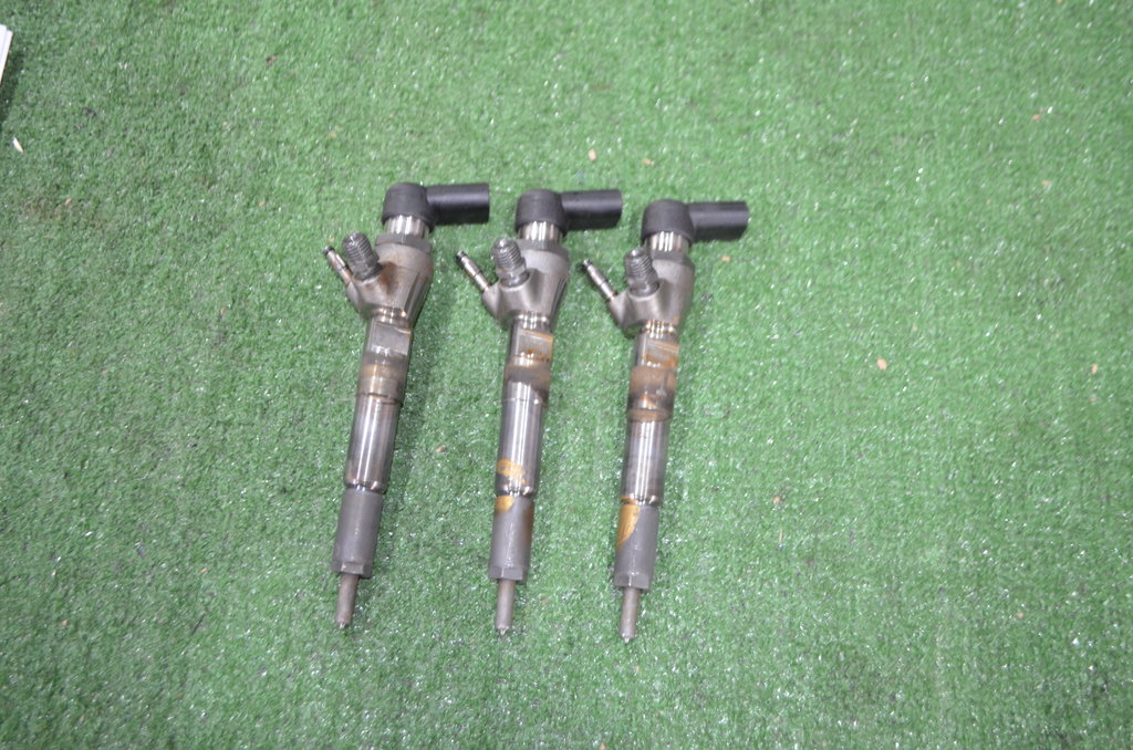 166006212r Форсунка дизельная электрическая Renault Megane III 2009> 2013г. (OEM 166006212r) 166006212r Форсунка дизельная электрическая Renault Megane III 2009> 2013г. (OEM 166006212r)