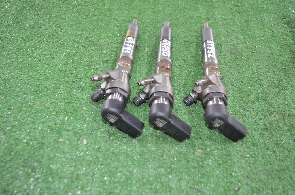 166006212r Форсунка дизельная электрическая Renault Megane III 2009> 2013г. (OEM 166006212r) 166006212r Форсунка дизельная электрическая Renault Megane III 2009> 2013г. (OEM 166006212r)