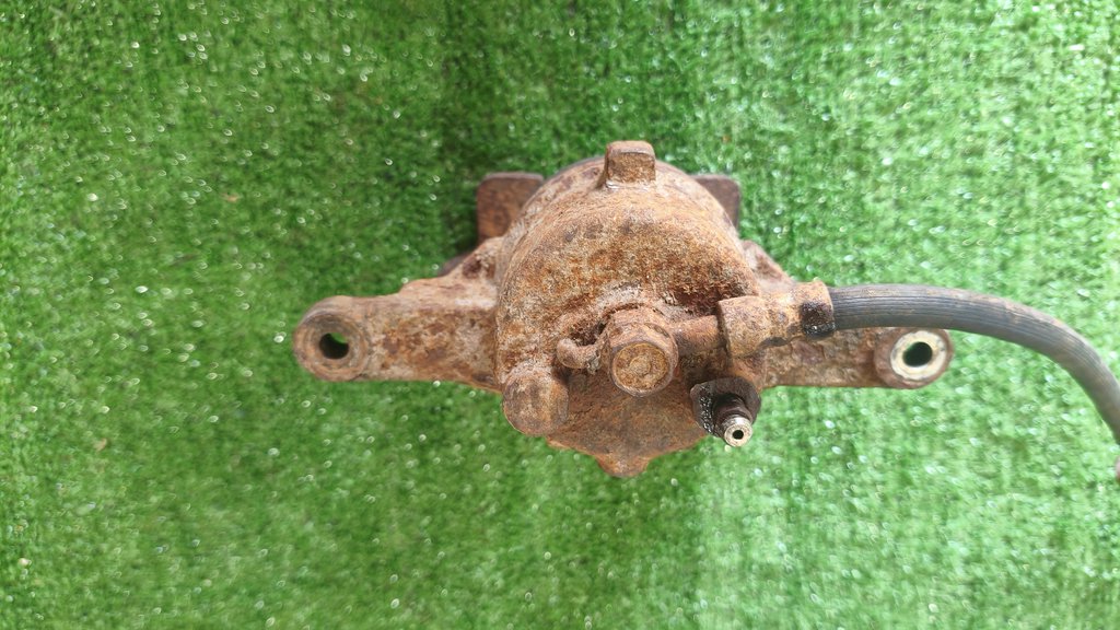 4775002100 Суппорт передний левый Toyota Corolla E12 2001-2006 2003г. (OEM 4775002100) 4775002100 Суппорт передний левый Toyota Corolla E12 2001-2006 2003г. (OEM 4775002100)