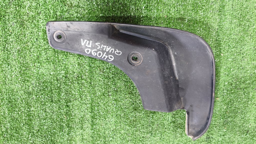 7662233050 Брызговик передний левый Toyota Mark II Wagon Qualis 1997-2002 1999 г. 7662233050 Брызговик передний левый