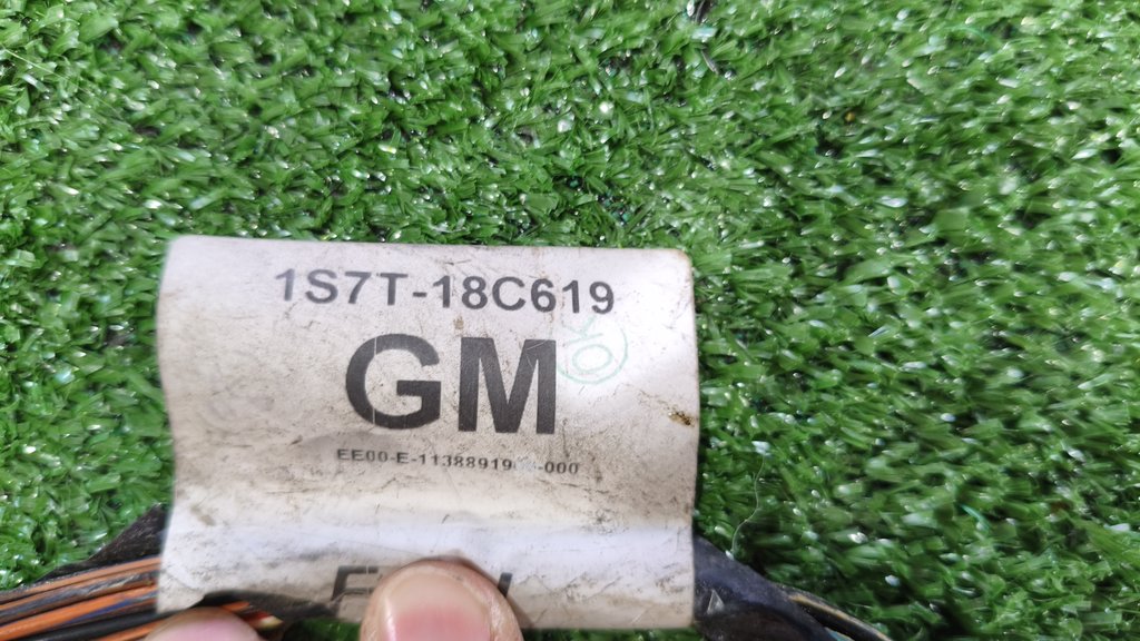 1s7t18c619 Проводка салонная Ford Mondeo III 2000-2007 2003г. (OEM 1s7t18c619) 1s7t18c619 Проводка салонная Ford Mondeo III 2000-2007 2003г. (OEM 1s7t18c619)