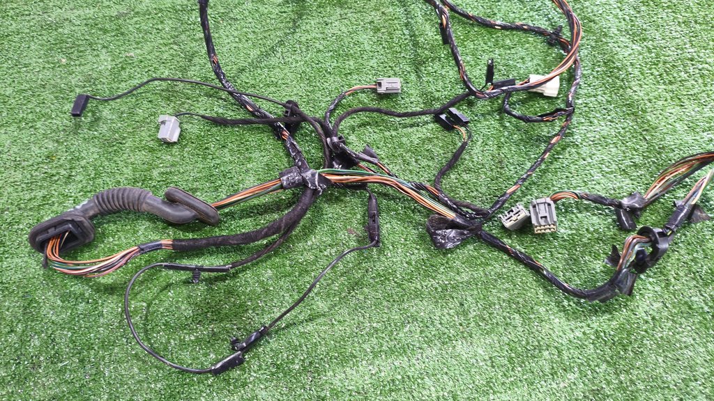 1s7t18c619 Проводка салонная Ford Mondeo III 2000-2007 2003г. (OEM 1s7t18c619) 1s7t18c619 Проводка салонная Ford Mondeo III 2000-2007 2003г. (OEM 1s7t18c619)