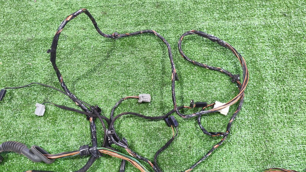 1s7t18c619 Проводка салонная Ford Mondeo III 2000-2007 2003г. (OEM 1s7t18c619) 1s7t18c619 Проводка салонная Ford Mondeo III 2000-2007 2003г. (OEM 1s7t18c619)