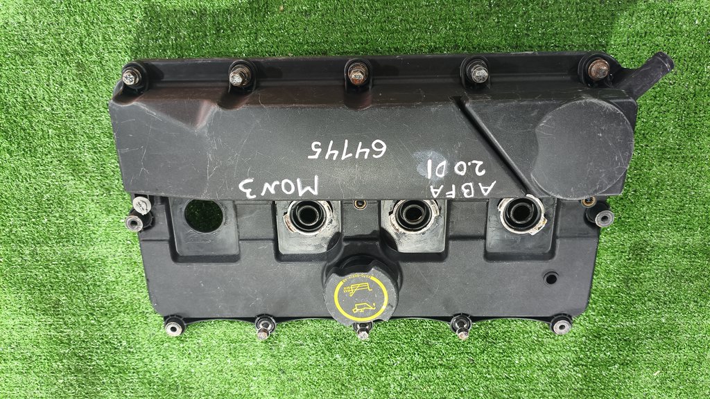 3s7q6k271ba Крышка клапанная