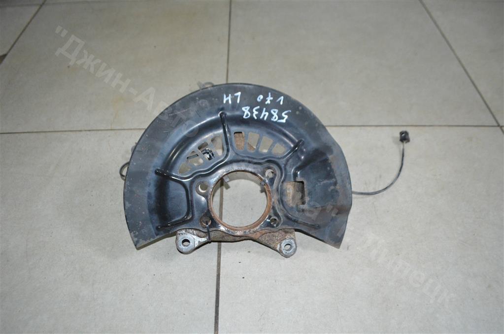 43212-33130 Кулак поворотный передний левый