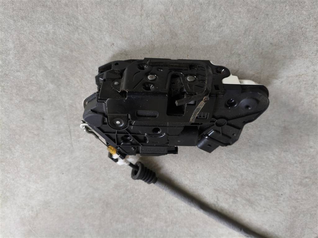 5n1837015d Замок двери передней левой Volkswagen Tiguan 2007-2011 2010г. (OEM 5n1837015d) 5n1837015d Замок двери передней левой Volkswagen Tiguan 2007-2011 2010г. (OEM 5n1837015d)