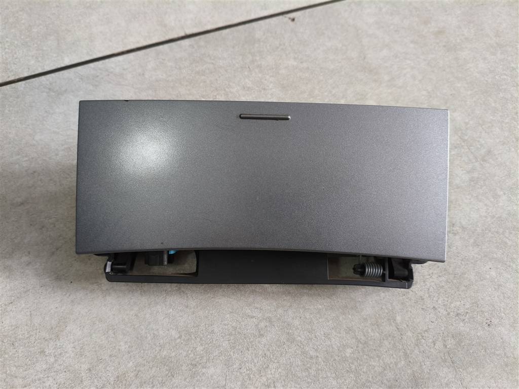 9644562177 Пепельница с прикуривателем Peugeot 407 2004> 2007 г. 9644562177 Пепельница с прикуривателем