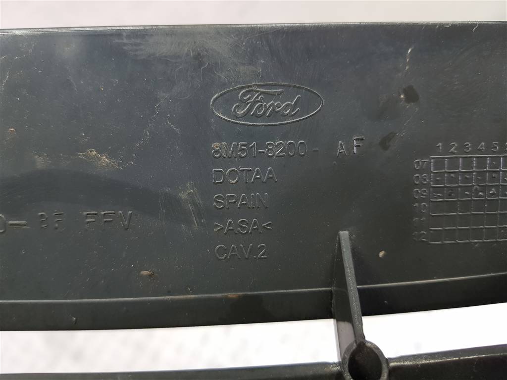Решетка радиатора Ford Focus 2 купить в Беларуси