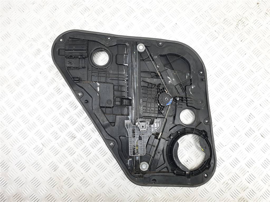 Стеклоподъемник механический двери задней правой Kia Sportage 4 (QL) купить в России