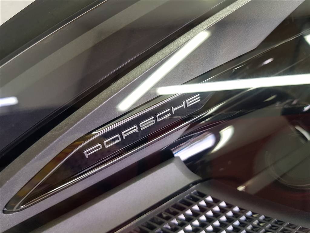 Фара передняя правая Porsche Macan купить в Беларуси