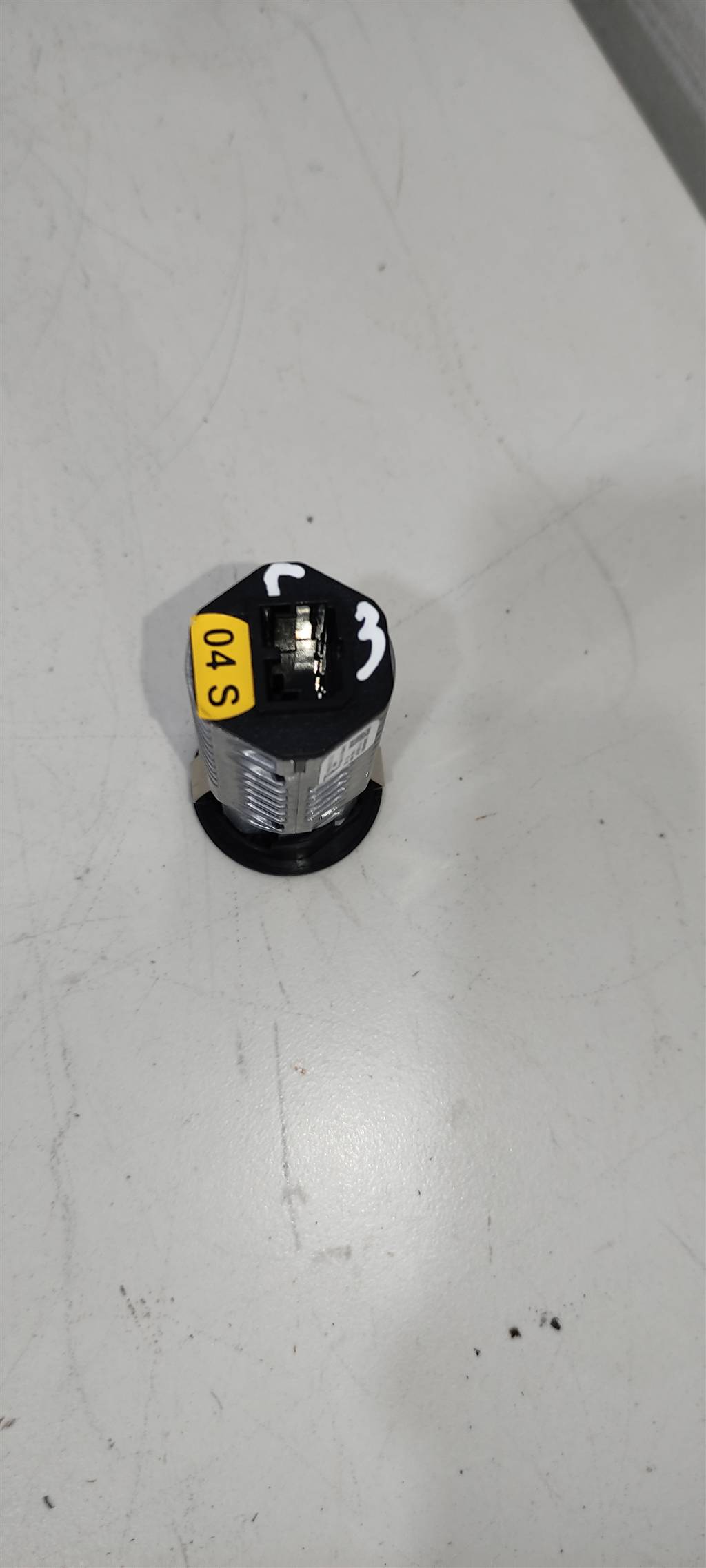 Разъем AUX / USB