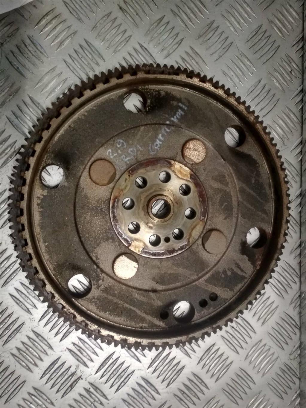 Купить Сидения Киа Карнивал Рестайлинг 2005 Года