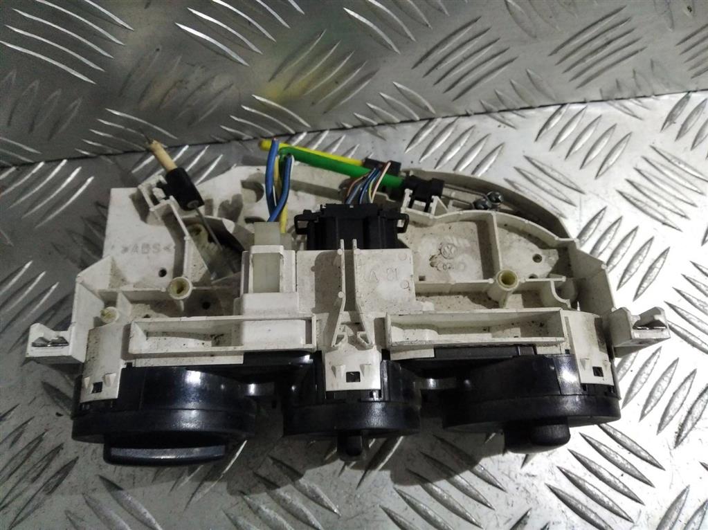 не горит подсветка блока управления печкой гольф 4 - YouTube