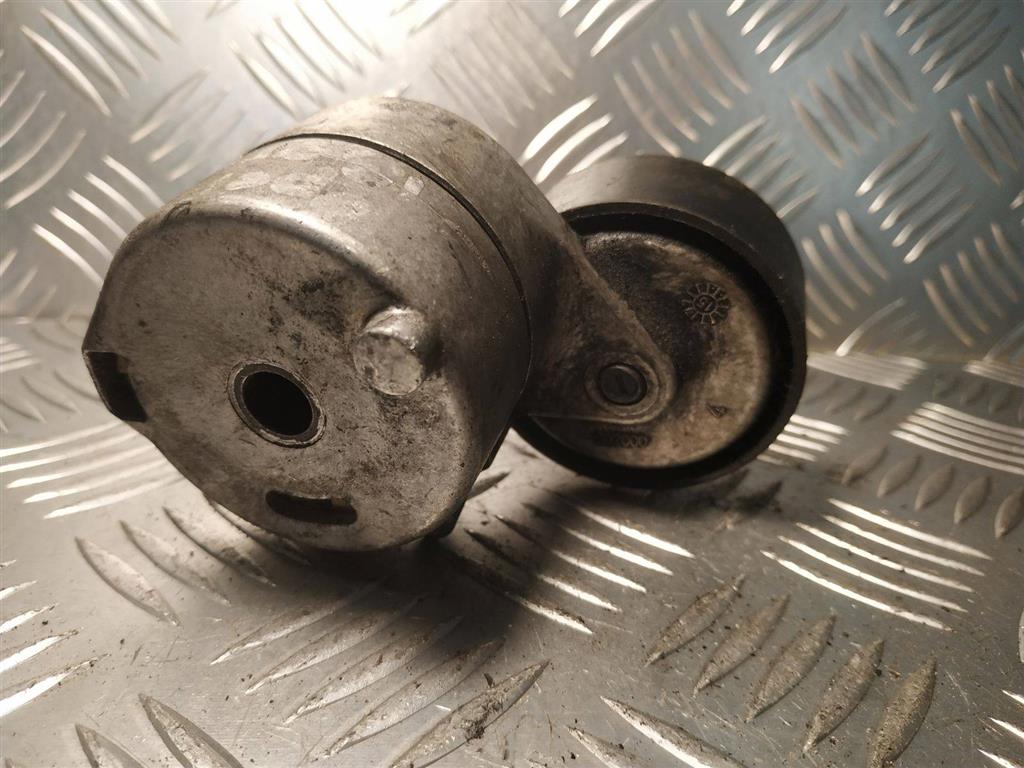 Механизм натяжения ремня. 6 8кл. Ролики натяжителя ситроен c5. 4. 950502 натяжитель.